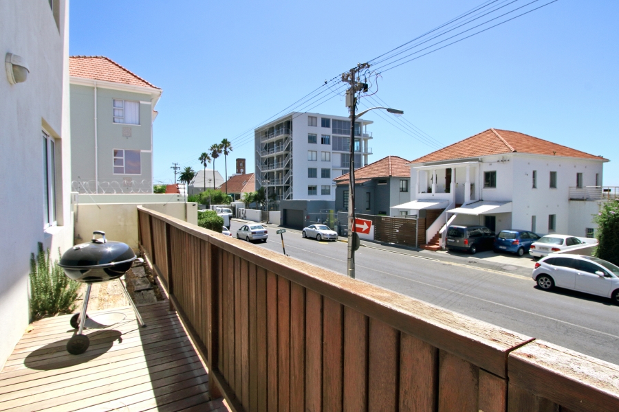 2 Bedroom Property for Sale in Green Point Western Cape